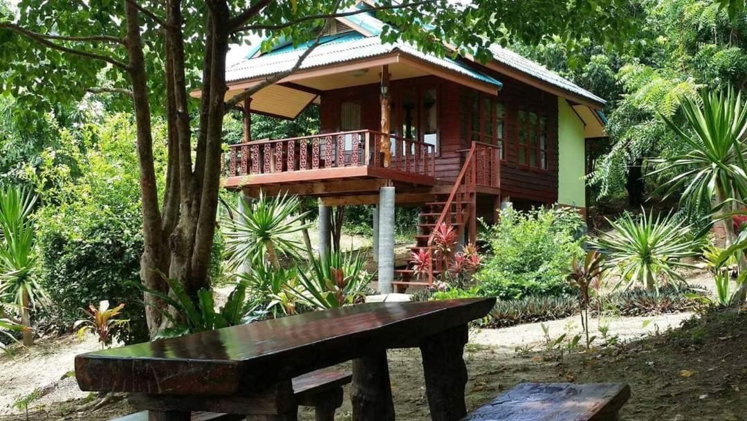 Koh Phaluay Eco Resort Сурат Тхани Екстериор снимка